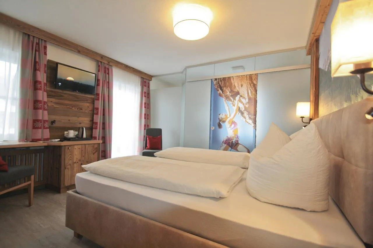 Zeller Hof Guest House Ruhpolding Country house